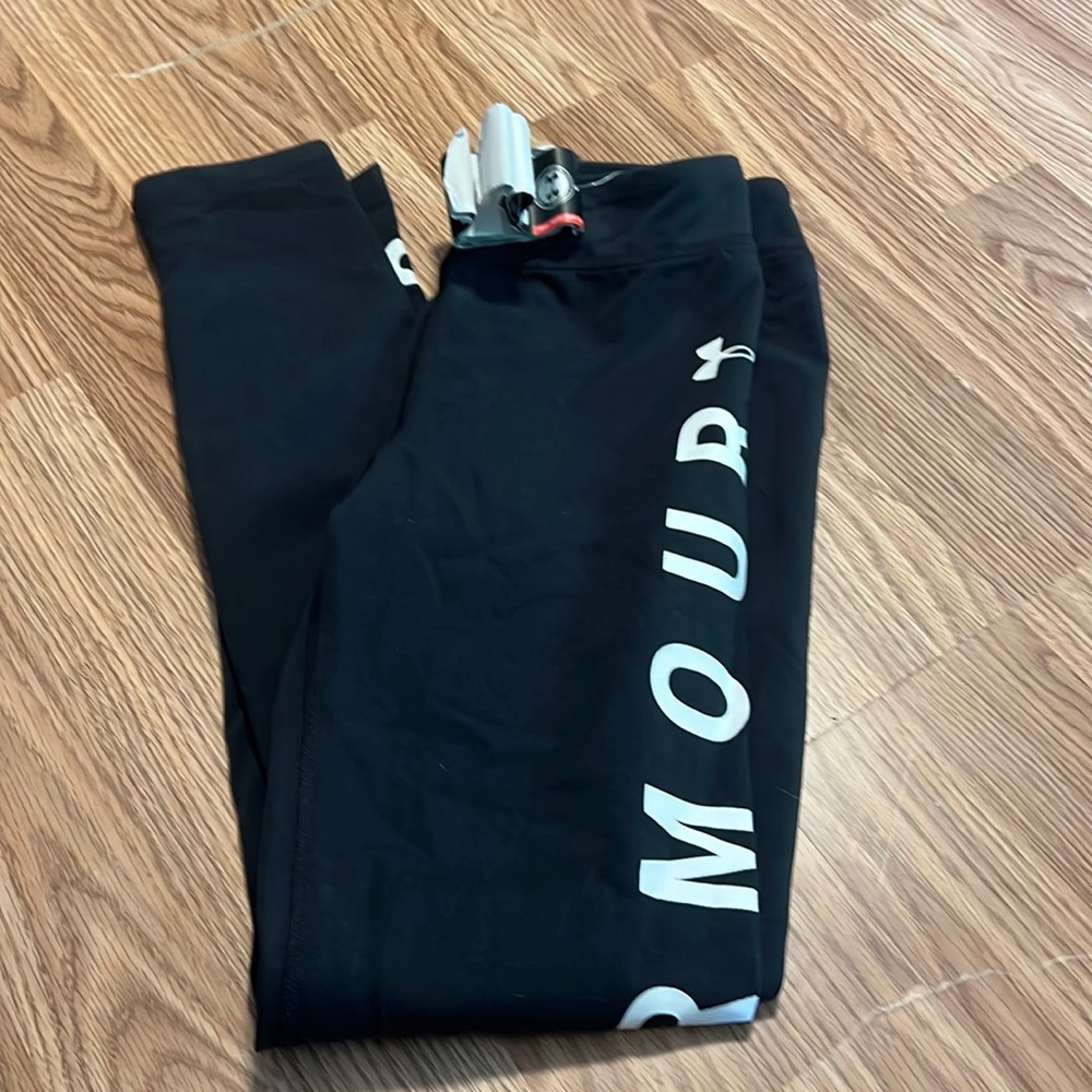 Girls under armor leggings